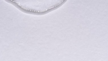 Şeffaf kozmik sıvı. Kabarcıklı jel dokusu.