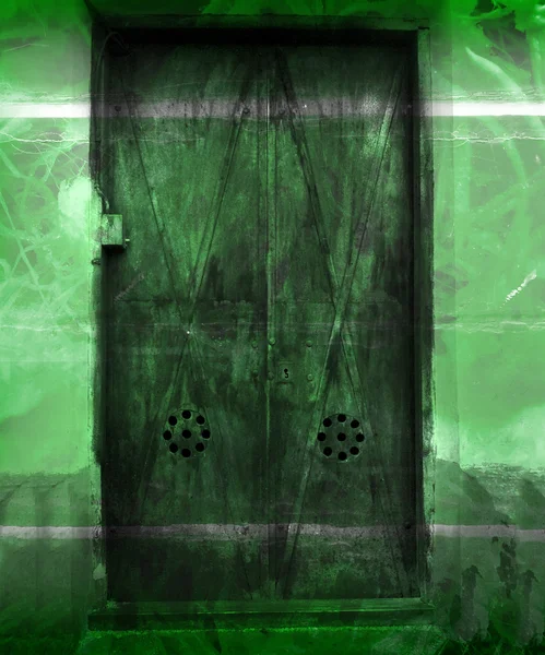 Una vecchia porta verde — Foto Stock