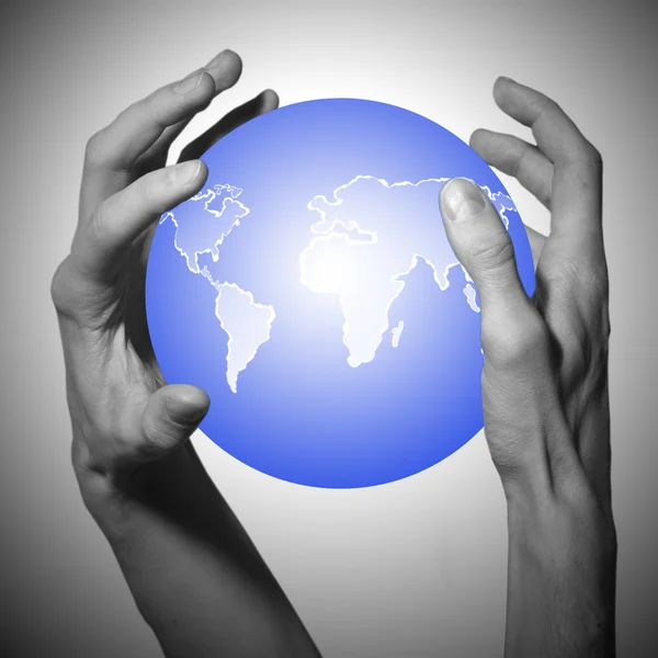 Hands holding the earth — Stock Photo, Image