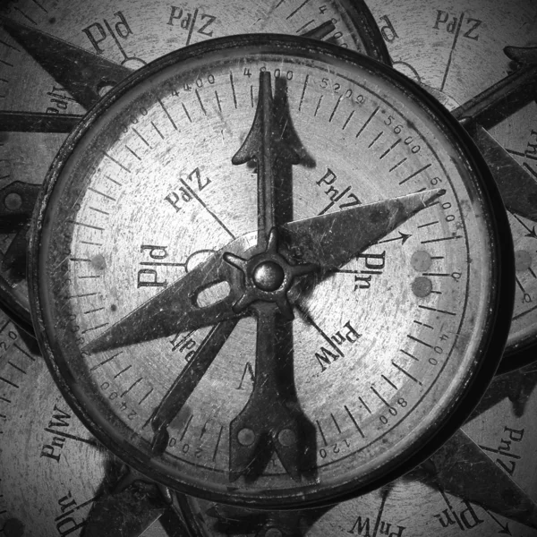 Безшовний ретро гранжевий фон з компасом — стокове фото