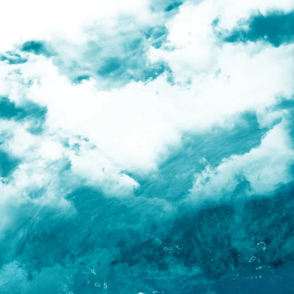 Dense clouds in the sea — Stock Photo, Image