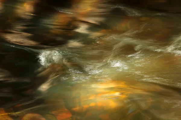 水の流れ — ストック写真