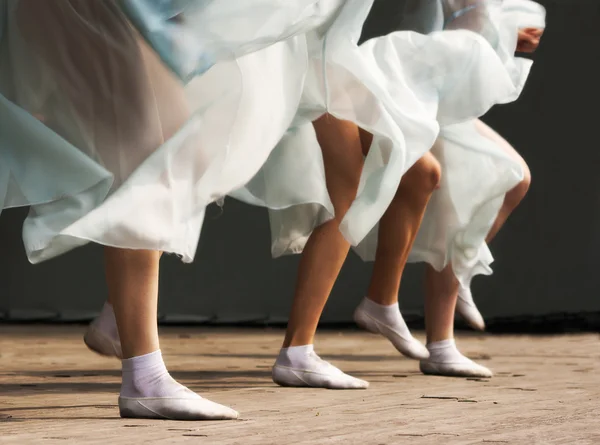 Fötter dansande kvinnor Stockfoto