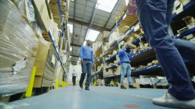 erkek işçiler ambar veya fabrika takımı