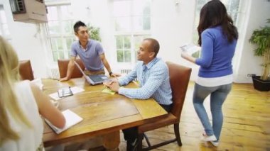 iş takım toplantısı