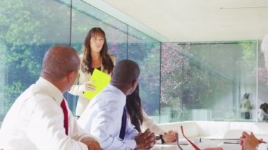 iş grubu toplantısında Office