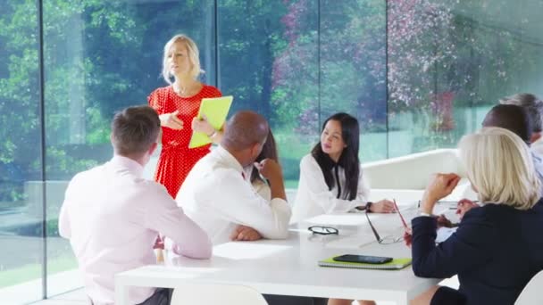 Réunion de l'équipe d'affaires au bureau