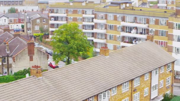 Residential area in suburb of London, — Stock Video