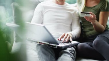 İnternet üzerinden alışveriş Çift