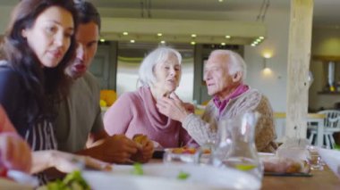 evde yemek aile grubu