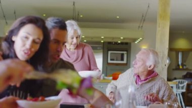 evde yemek aile grubu