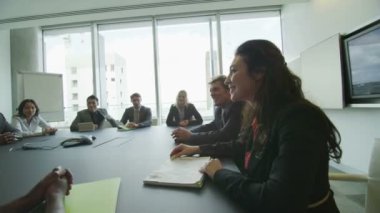 Yönetim Kurulu toplantısında şirket iş takım