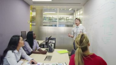 iş grubu takım toplantısı