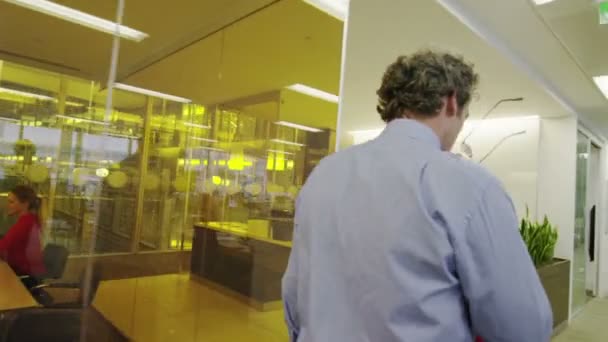 Groupe d'affaires en réunion d'équipe 