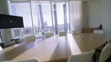 Boş Toplantı odasında Londra ofis binası