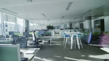 Boş ofis iş istasyonları