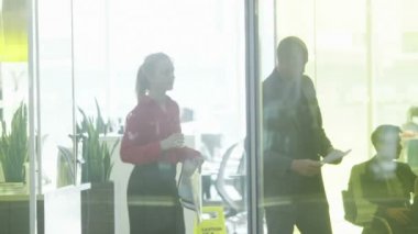 birlikte çalışan farklı iş grubu