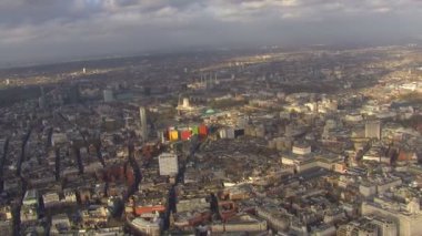 Londra üzerinden panoramik havadan görünümü