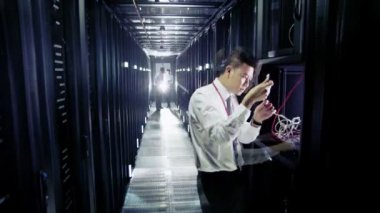 Veri Merkezi çalışanları