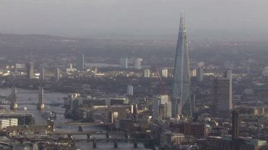 yukarıda city of london ve thames Nehri panoramik havadan görünümü