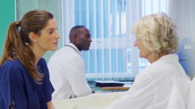 Tıbbi ekip birlikte çalışma