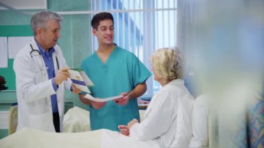 Tıbbi ekip birlikte çalışma