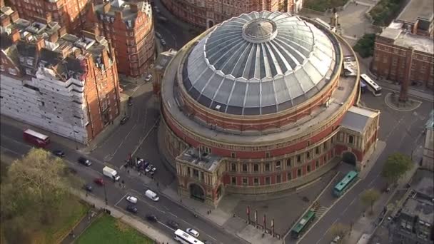 Luftaufnahme der Londoner Royal Albert Hall und der Umgebung — Stockvideo