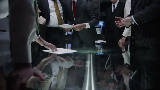 Les professionnels des affaires se réunissent 