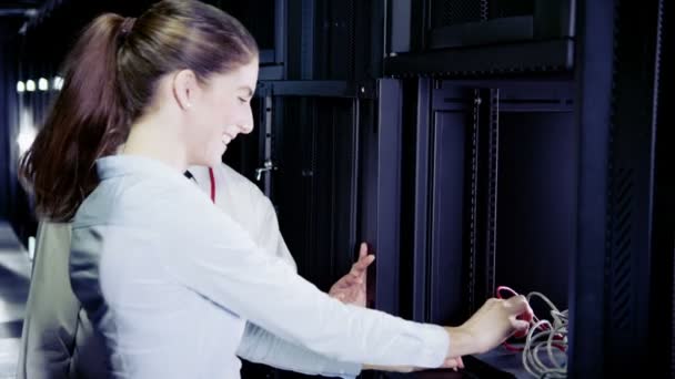 Three workers a data centre — Stock Video
