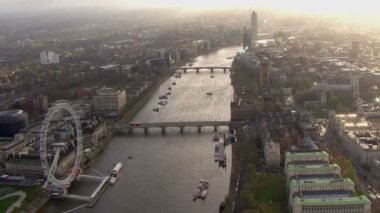 Görünümü sunan Londra'da thames Nehri