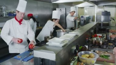 takım profesyonel şefler ticari mutfak gıda hazırlama