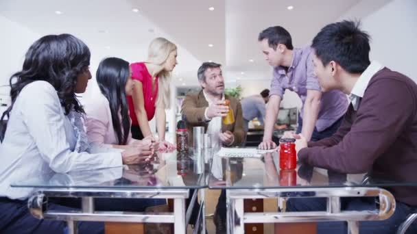 Dynamic young marketing team are brainstorming in a meeting — Stock Video