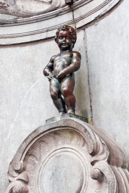 ünlü heykeli manneken pis, brussels, Belçika
