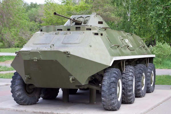 Armored troop-carrier BTR60PB floating — Stock Photo, Image