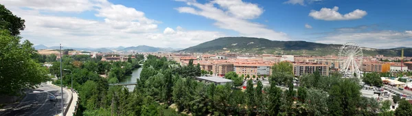 Blick auf die neuen Wohngebiete von Pamplona — Stockfoto