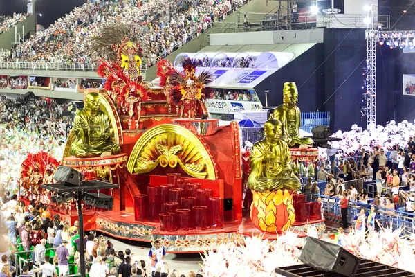 RIO DE JANEIRO - FEBRUARY 11: Show with decorations on carnival — Stock Photo, Image