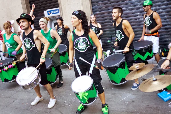 PAMPLONA, SPAIN - JULY 9: Drummers are on street during of San F — Stock Photo, Image