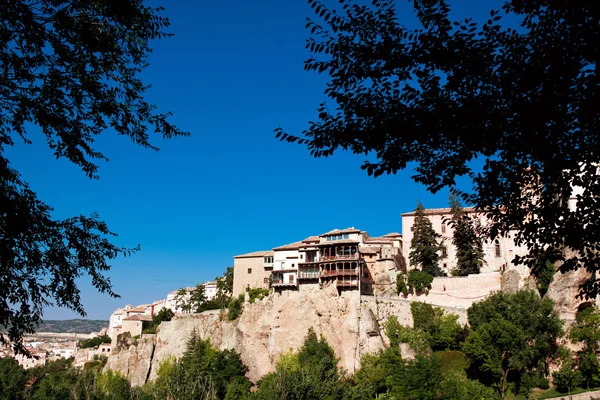 Дома висят (casas colgadas) в Cuenca, Castilla-La Mancha, Spai — стоковое фото