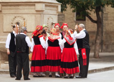 Pamplona, İspanya-Temmuz 14: insanların geleneksel kostümleri san f