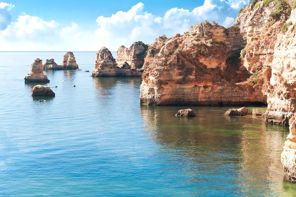 Acantilados costeros (Ponta da Piedade), Lagos, Portugal — Foto de Stock