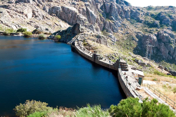 Diga Covao do Curral, Serra da Estrella, Portogallo , — Foto Stock