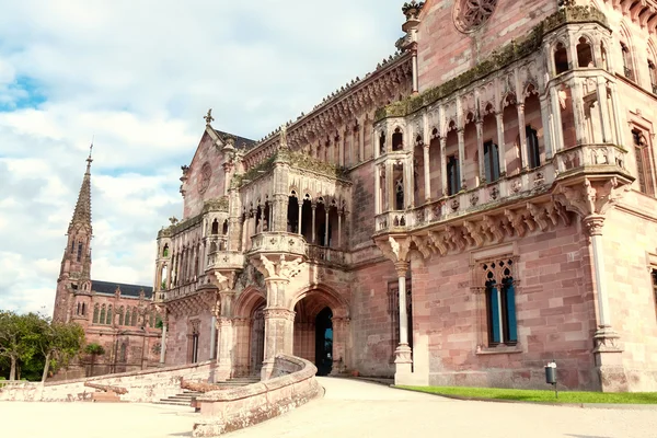 Palác sobrellano, comillas, cantabria, páteř — Stock fotografie