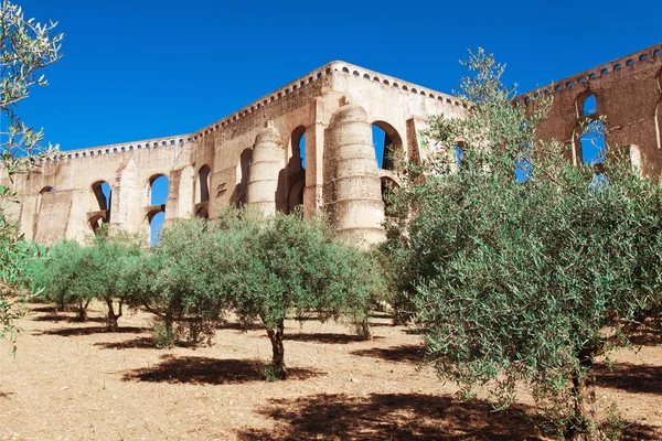 Akvedukten amoreira elvas, portugal — Stockfoto