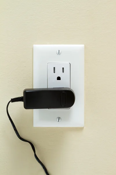 Electrical Outlet with cable — Stock Photo, Image