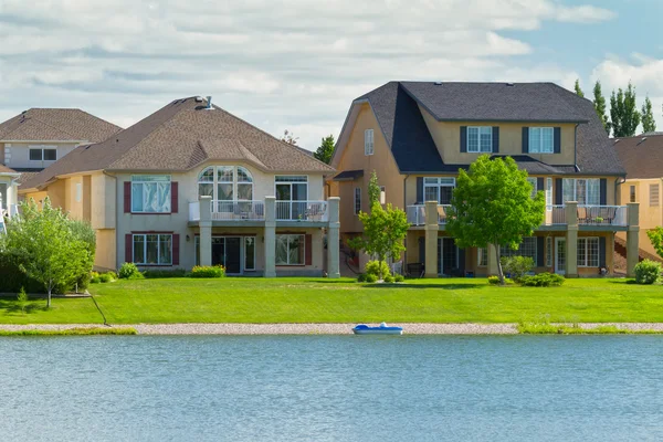 Casas de luxo canadenses em Manitoba — Fotografia de Stock