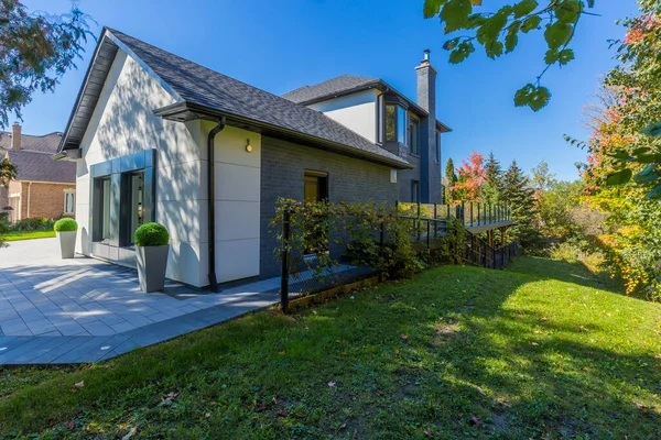 Özel lüks evi Toronto, Kanada banliyölerinde inşa.