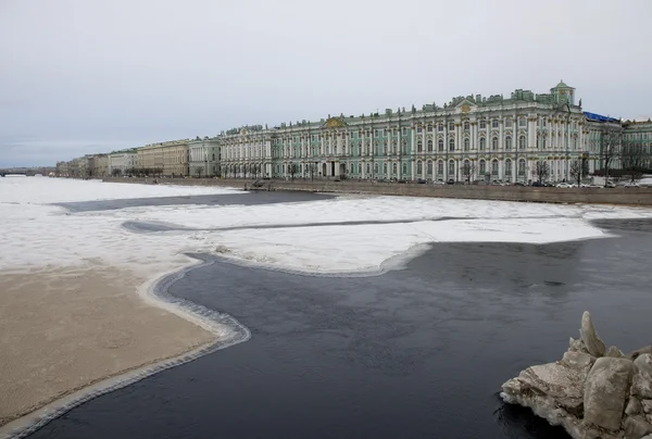 Neva au début du printemps — Photo