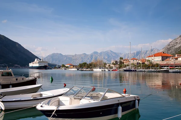 Kotor bay harbour view, Karadağ, Avrupa — Stok fotoğraf
