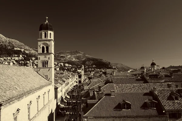 Dubrovnik oude stad hoofdstraat, Kroatië — Stockfoto
