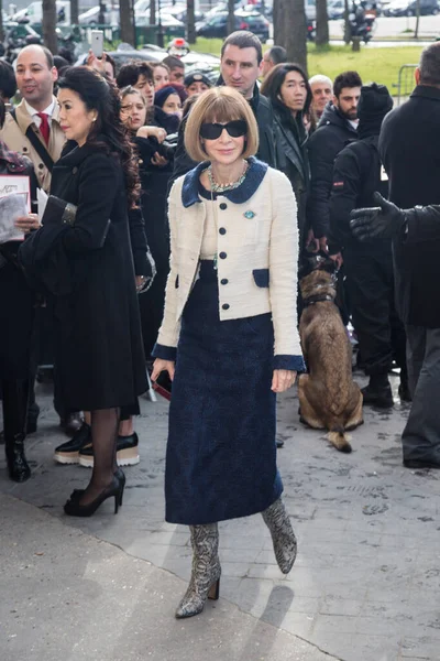 Anna Wintour Přijíždí Výstavu Chanel Rámci Paris Fashion Week Womenswear — Stock fotografie
